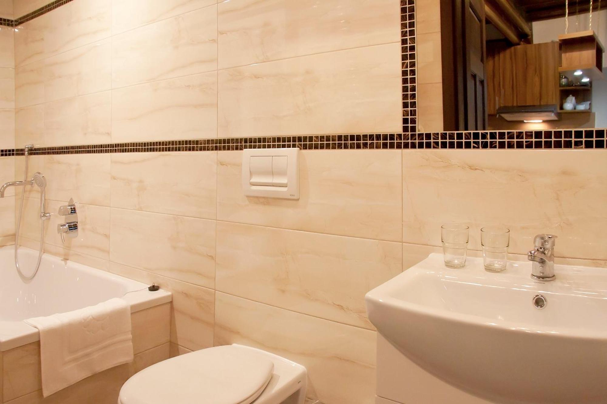 Apartamenty Hotelu Pod Orlem Торунь Экстерьер фото