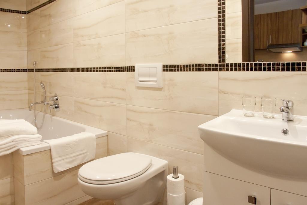 Apartamenty Hotelu Pod Orlem Торунь Экстерьер фото