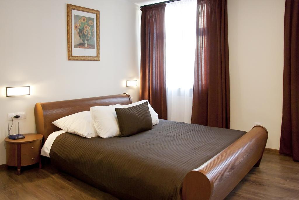 Apartamenty Hotelu Pod Orlem Торунь Экстерьер фото