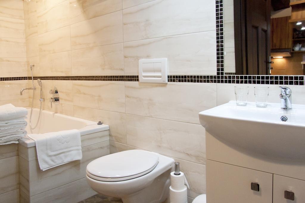 Apartamenty Hotelu Pod Orlem Торунь Экстерьер фото